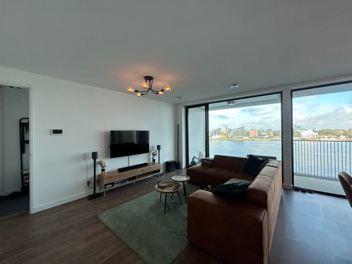 Foto 2 van Pampuskade 210