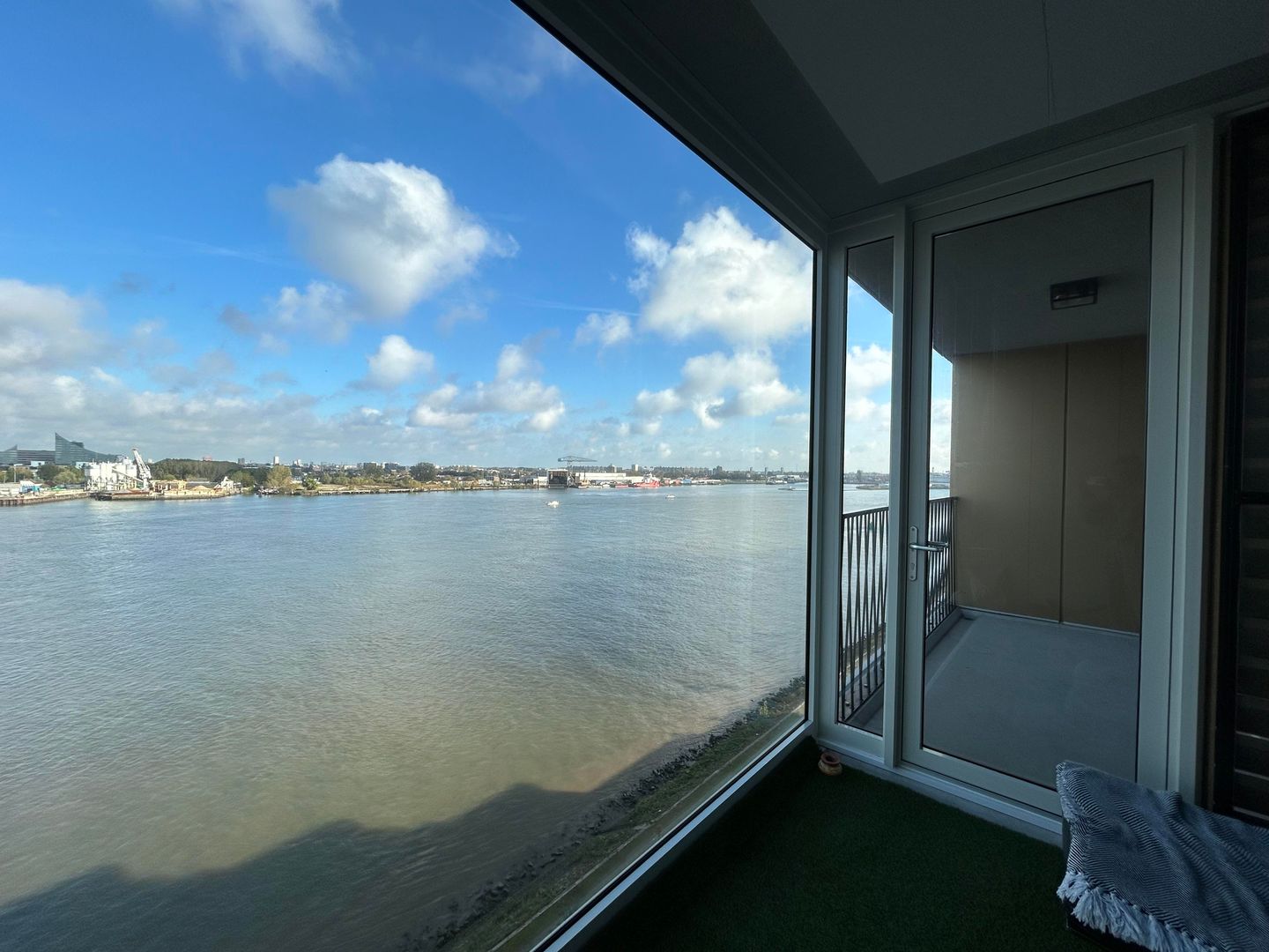 Foto 10 van Pampuskade 210