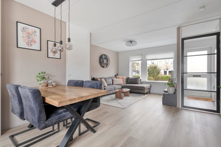 Photo 2 of Ir. C.A. Kloosterhuisstraat 2