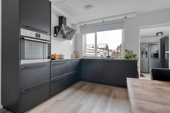 Photo 16 of Ir. C.A. Kloosterhuisstraat 2