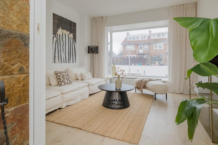 Photo 3 of Warmenhovenstraat 3-RD