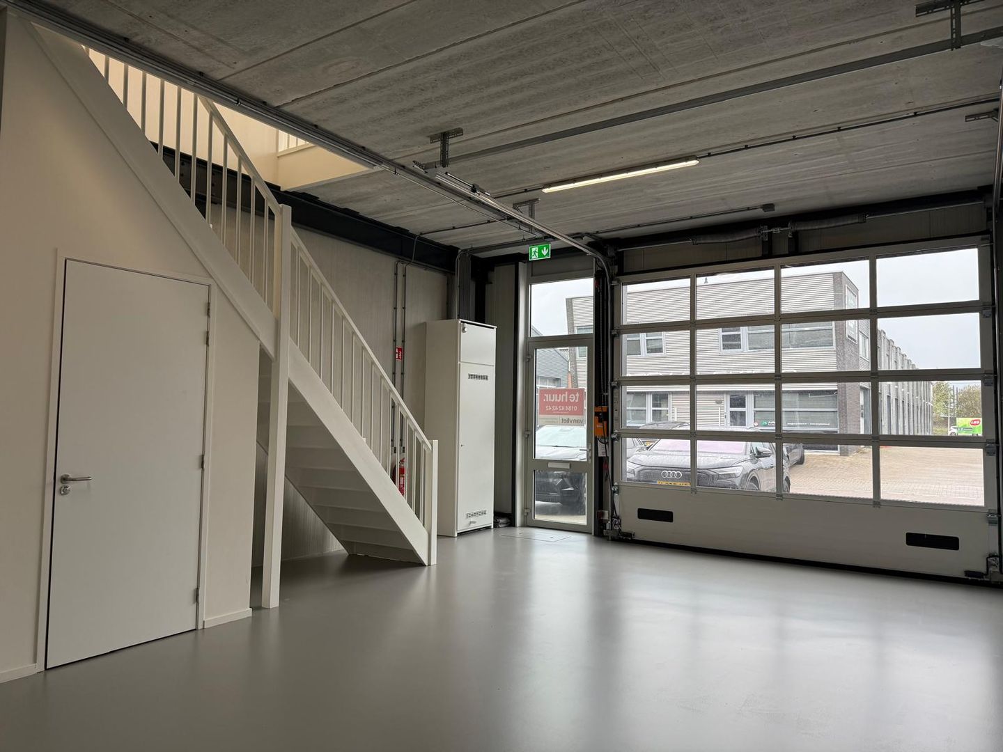 View photo 4 of Lelystraat 60-b