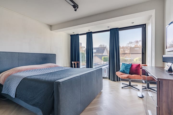 Photo 4 of Floreffestraat 11