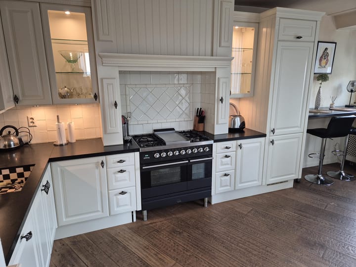 Photo 11 of Burgemeester Postweg 7-K