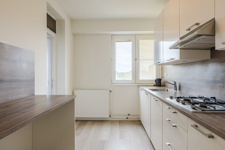 Photo 10 of Menno ter Braakstraat 42