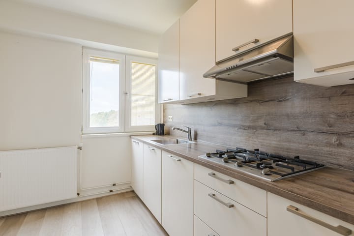 Photo 11 of Menno ter Braakstraat 42