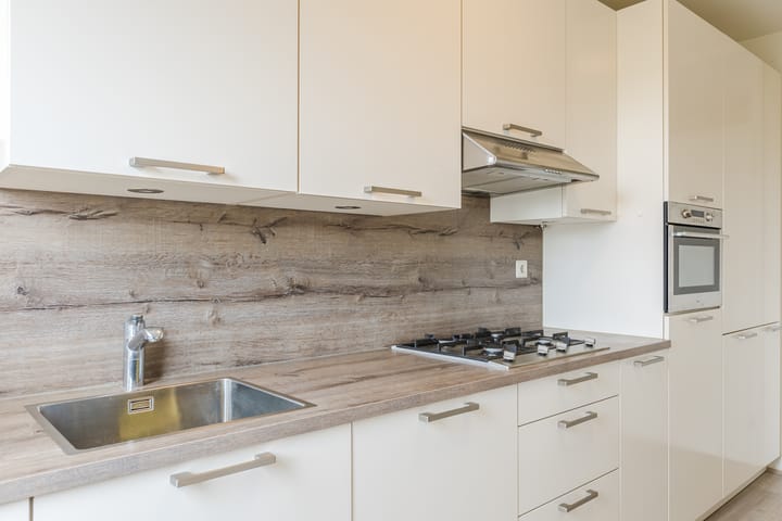 Photo 12 of Menno ter Braakstraat 42