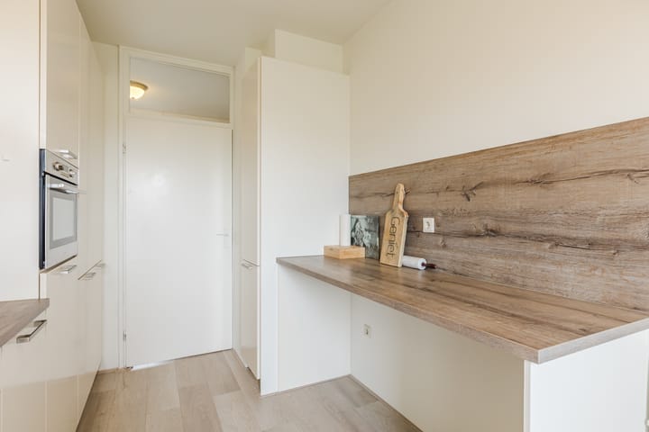 Photo 14 of Menno ter Braakstraat 42