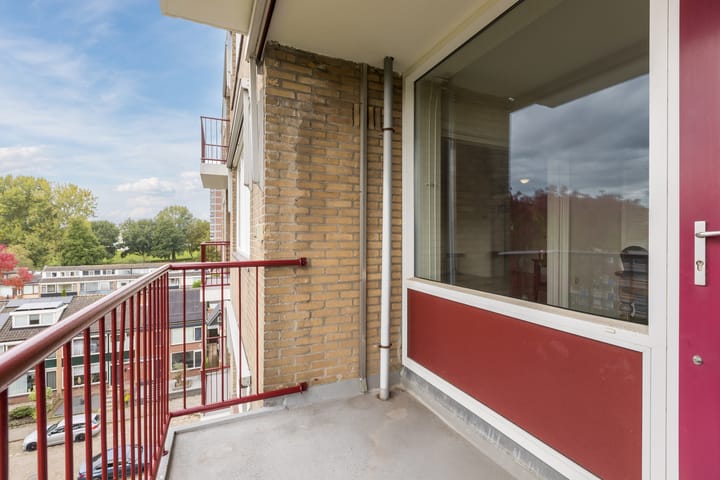 Photo 28 of Menno ter Braakstraat 42