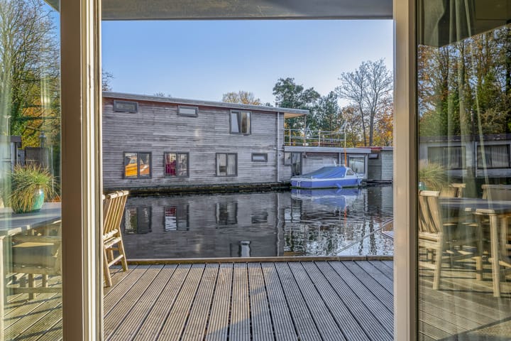 Foto 33 van Vroesenkade 16