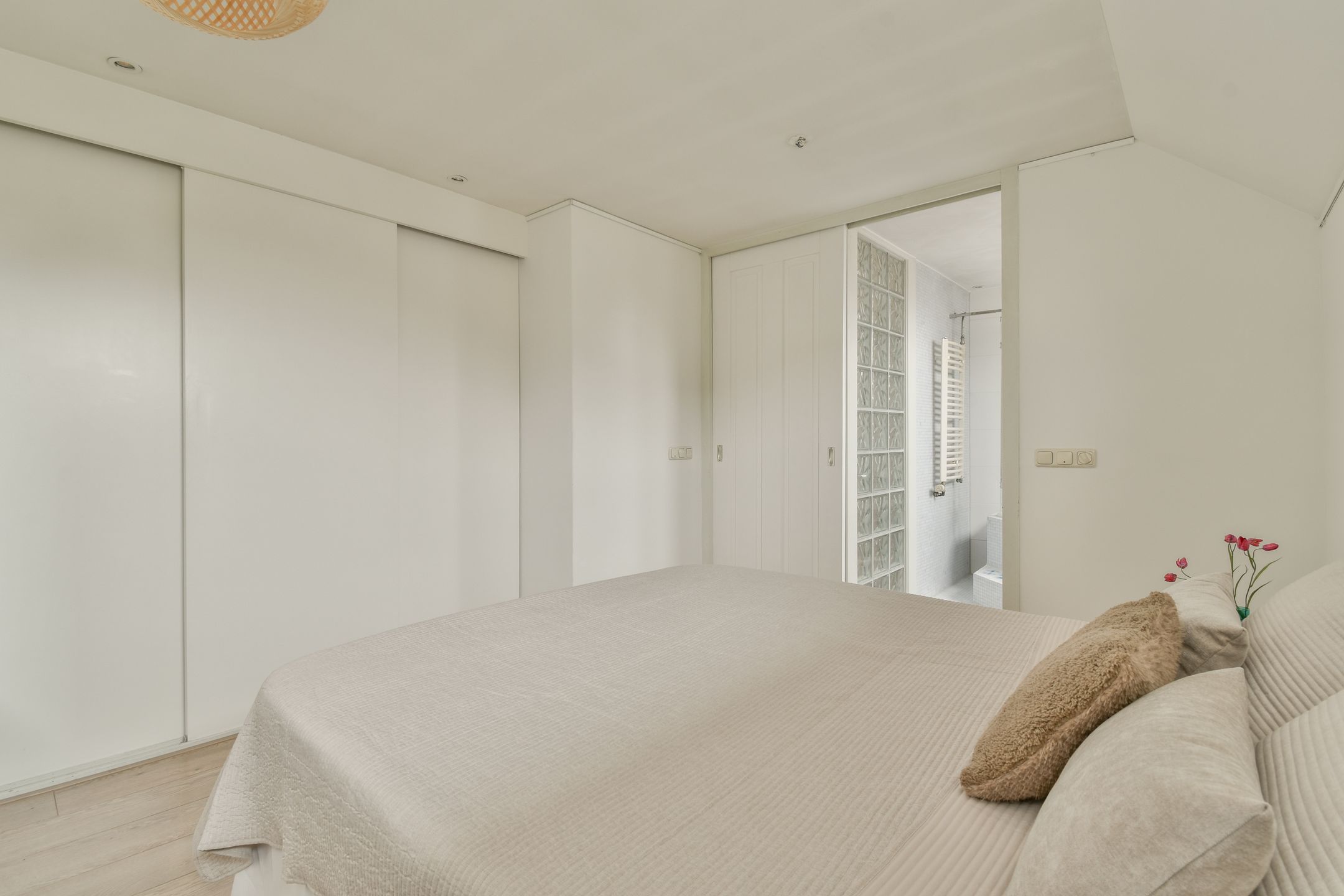 Photo 12 of Michelangelostraat 99-3