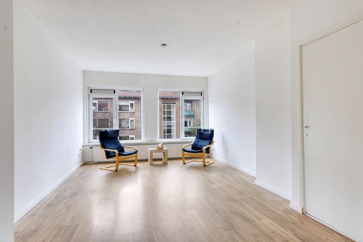 Photo 7 of Moddermanstraat 28