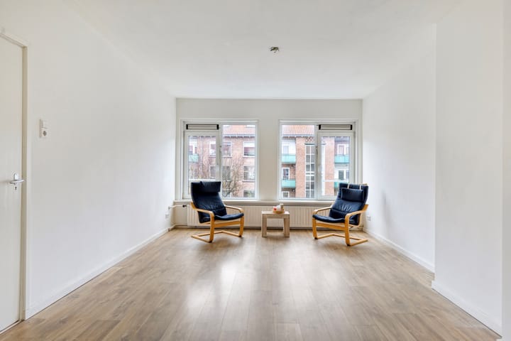 Photo 13 of Moddermanstraat 28