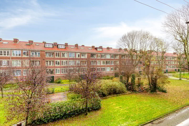 Photo 15 of Moddermanstraat 28