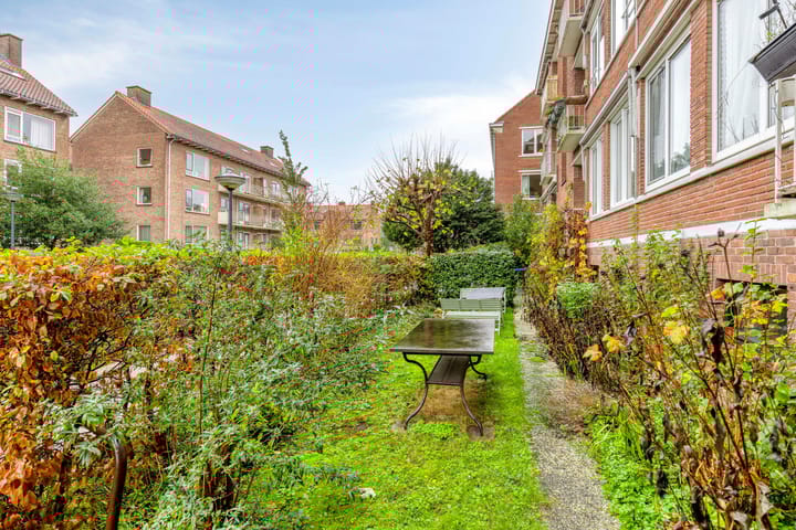 Photo 16 of Moddermanstraat 28