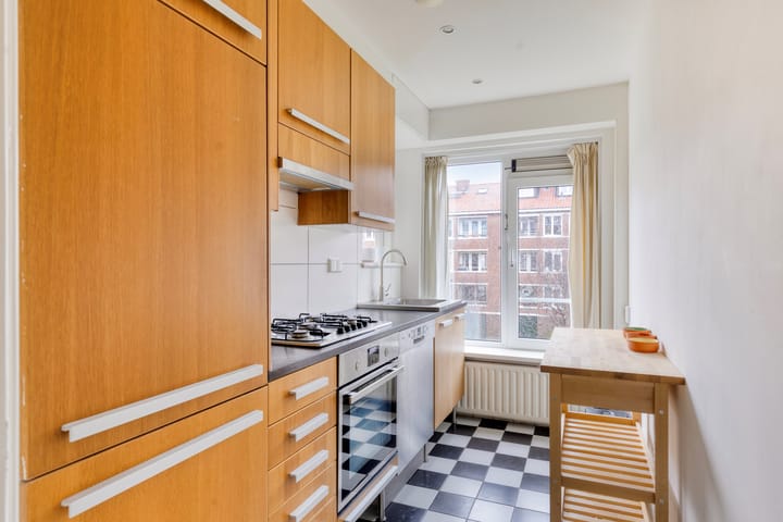 Photo 17 of Moddermanstraat 28