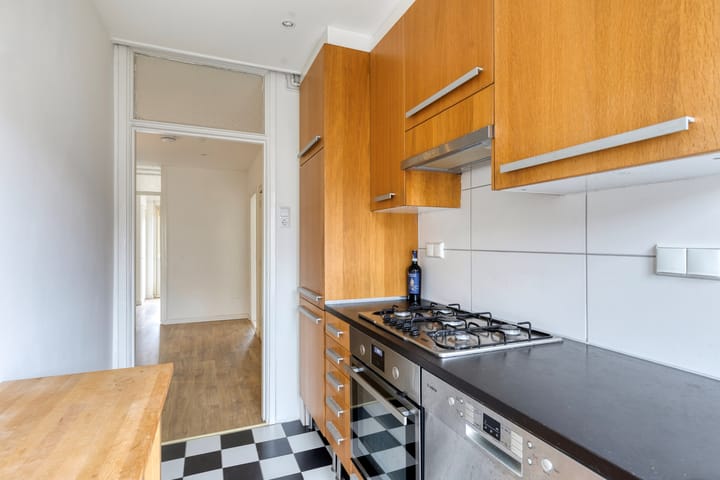 Photo 18 of Moddermanstraat 28