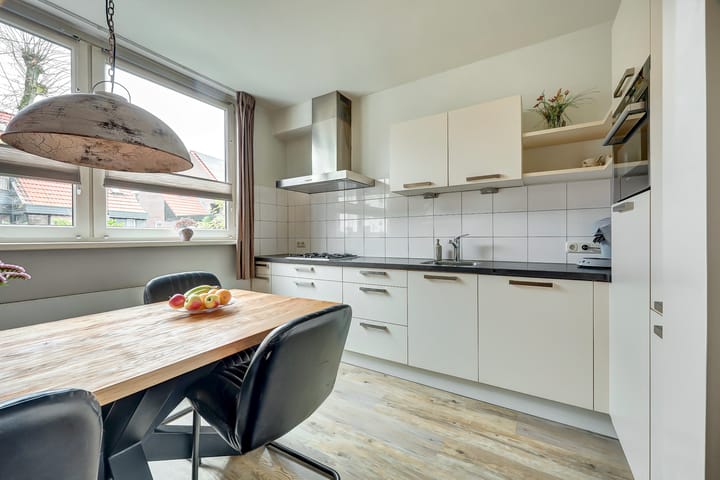 Photo 3 of Vuchtelanden 27