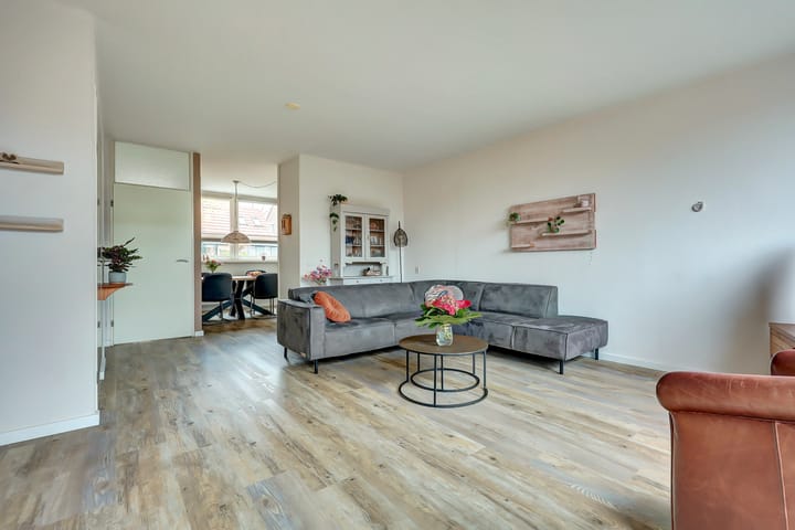 Foto 6 van Vuchtelanden 27