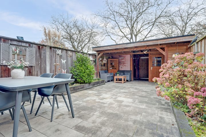 Foto 25 van Vuchtelanden 27