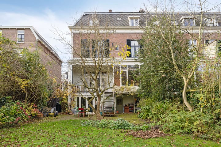 Photo 2 of Rozenhoflaan 7