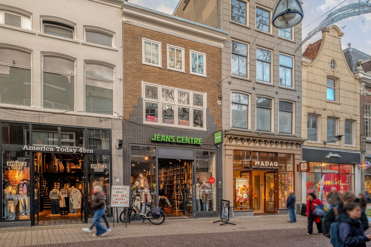 Bekijk foto 2 van Diezerstraat 47