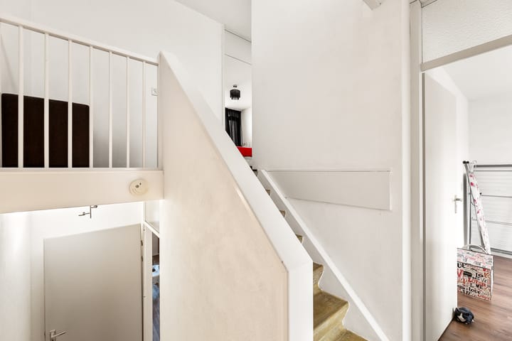 Photo 24 of Suze Groeneweglaan 100