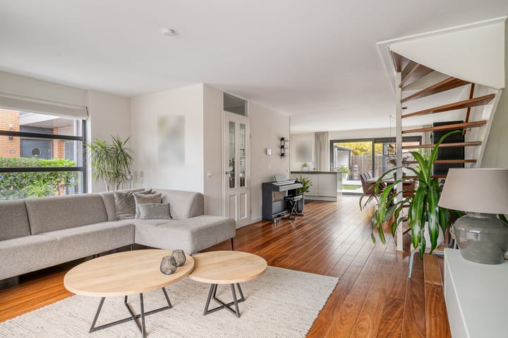 Photo 8 of Stekelvaren 14