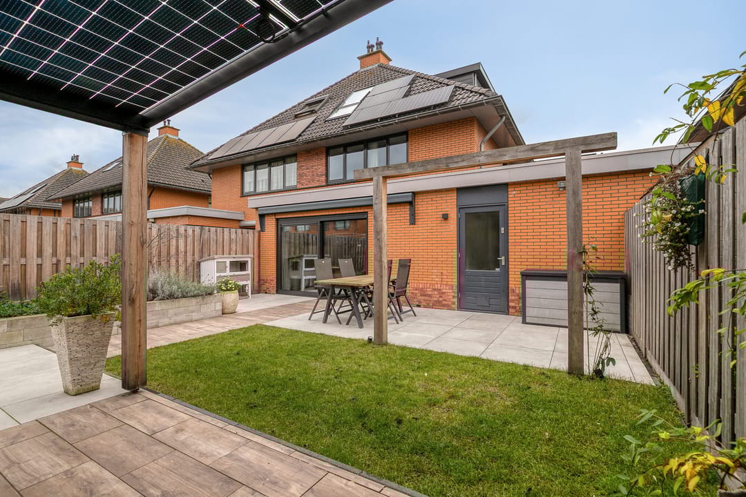 Photo 17 of Stekelvaren 14