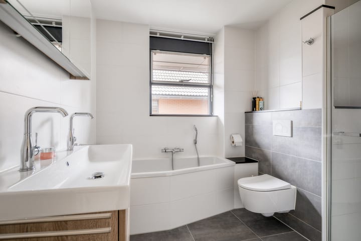 Photo 29 of Stekelvaren 14