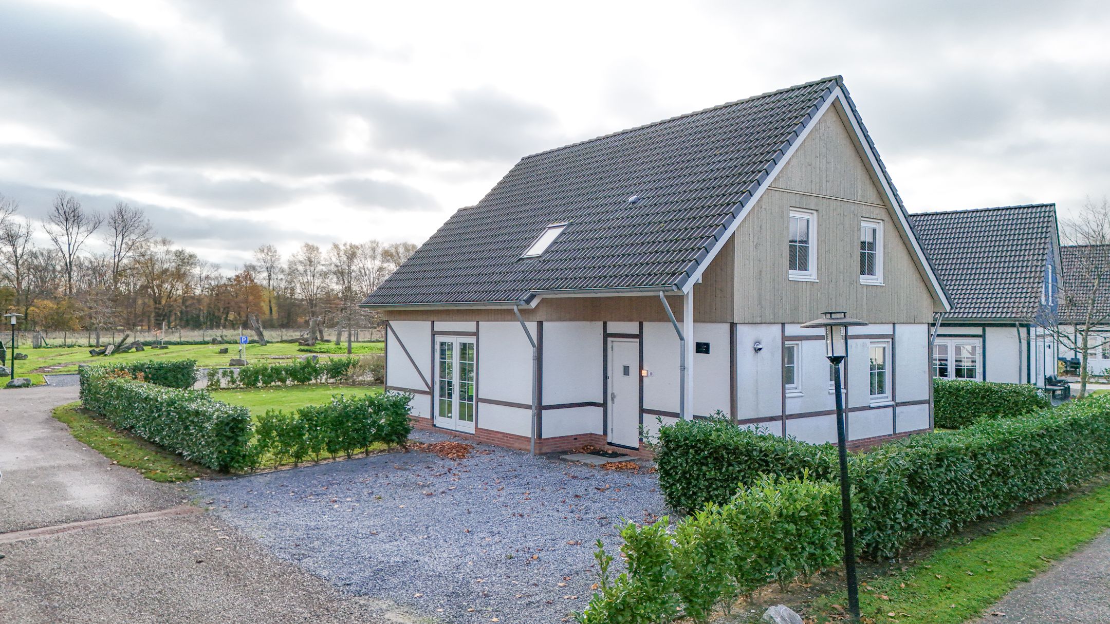 6-bedroom freehold villa in Susteren — photo 1 of 5