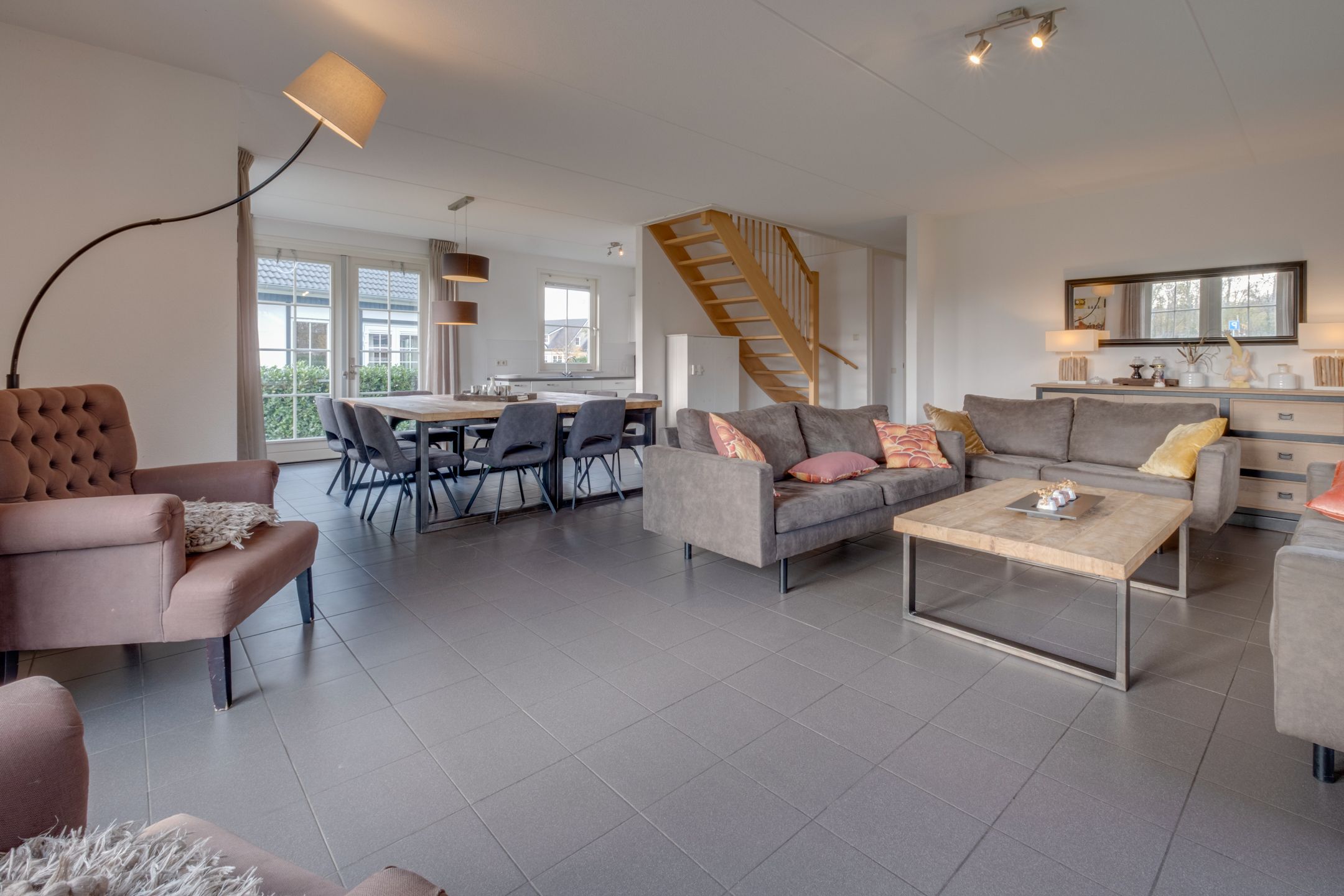 6-bedroom freehold villa in Susteren — photo 2 of 5