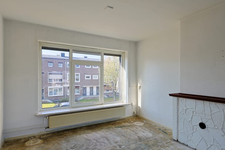 Photo 10 of Charles Vosstraat 5