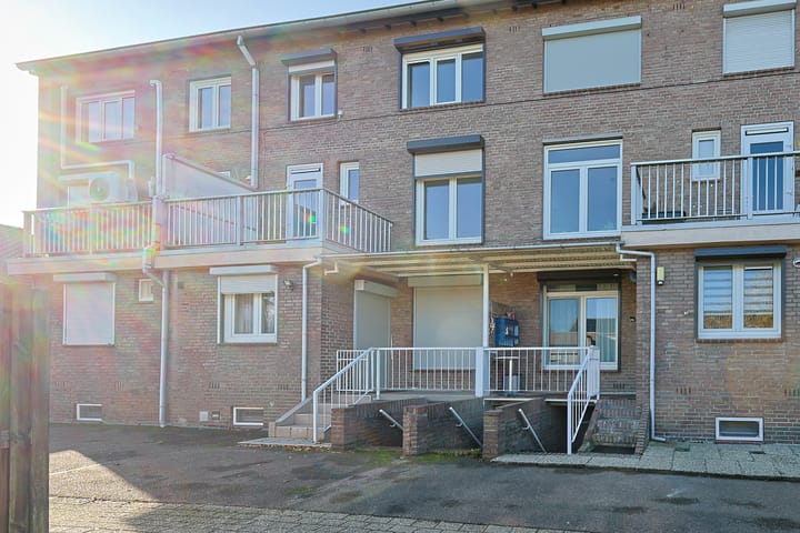 Photo 27 of Charles Vosstraat 5