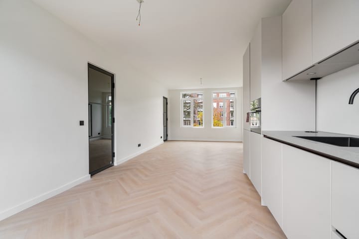 Foto 11 van Johan de Wittlaan 405