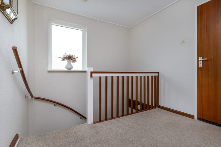 Photo 16 of Schoolstraat 57