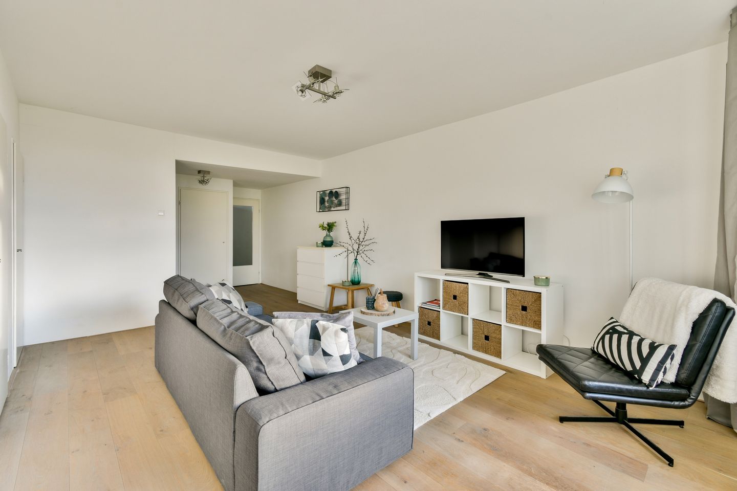 Foto 10 van Bolestein 280