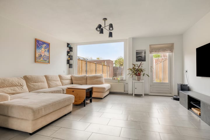 Photo 3 of Glenn Millerweg 82