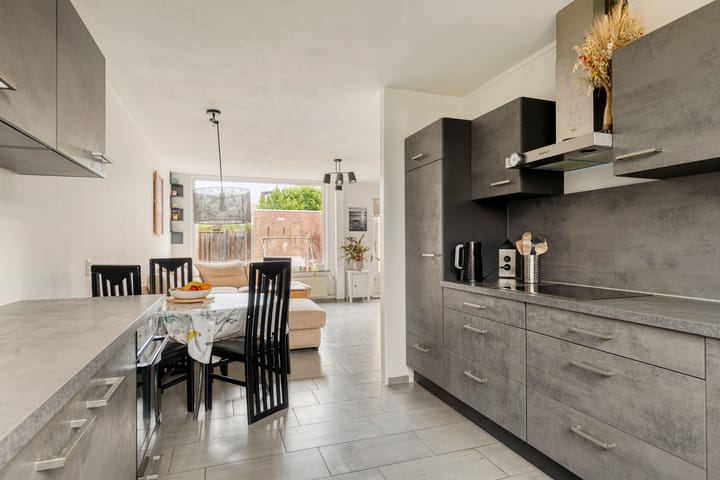 Foto 10 van Glenn Millerweg 82