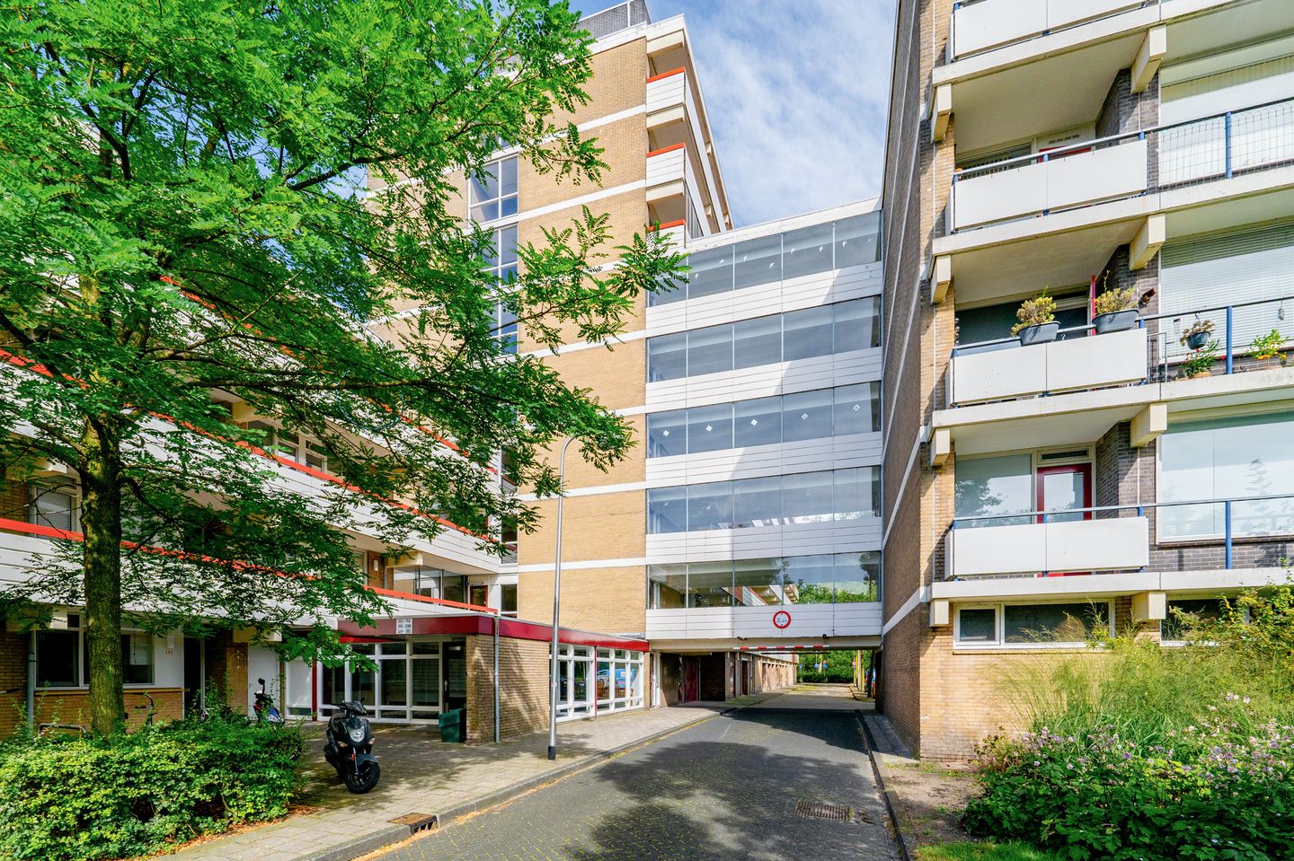 Photo 35 of Martin Luther Kinglaan 254