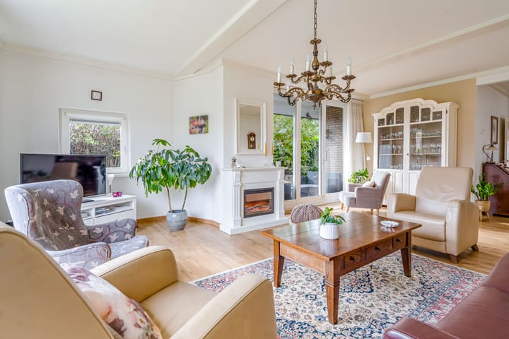 Photo 2 of Meerndijk 43