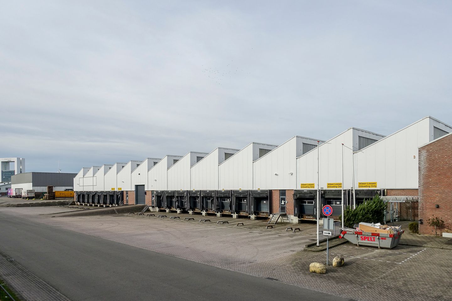 View photo 3 of Venrayseweg 126