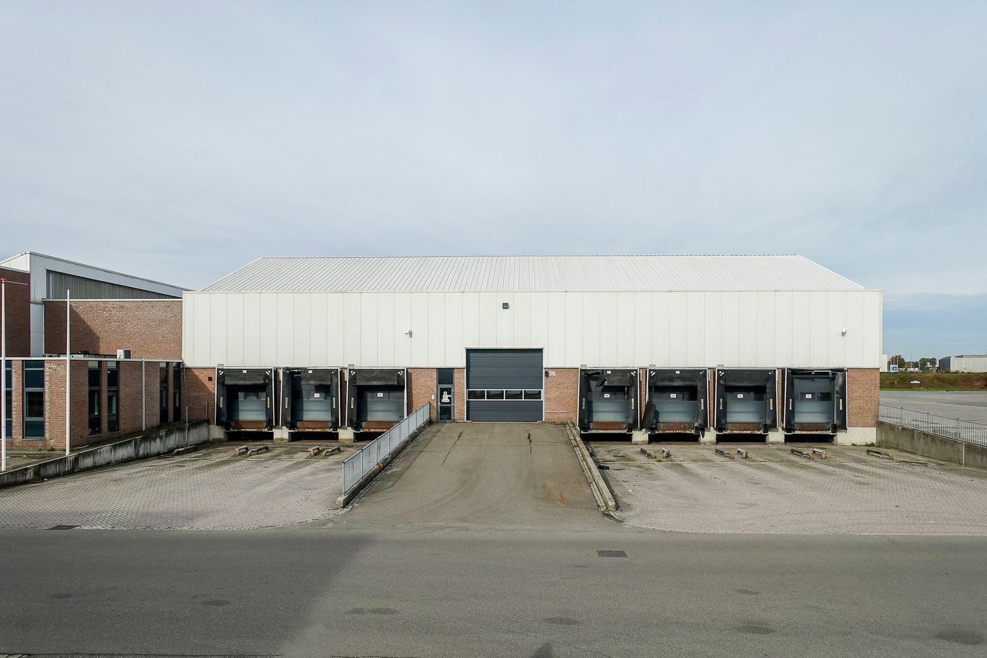 View photo 4 of Venrayseweg 126