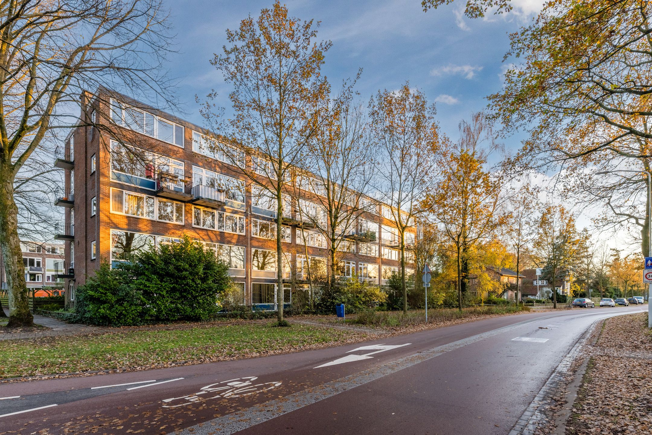 Foto 21 van Van 't Hoffstraat 79