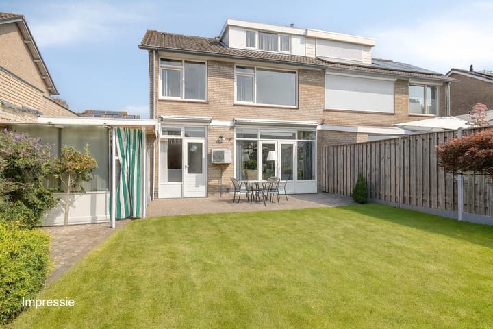 Photo 2 of De Roverestraat 7