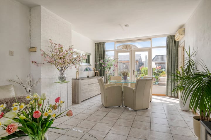 Photo 7 of De Roverestraat 7