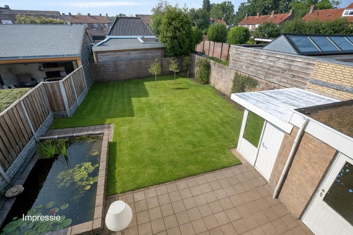 Photo 18 of De Roverestraat 7