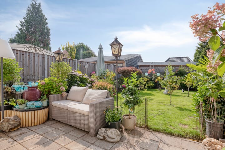 Photo 19 of De Roverestraat 7