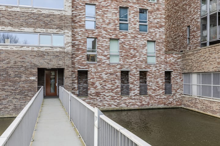 Foto 7 van Bermuda 110