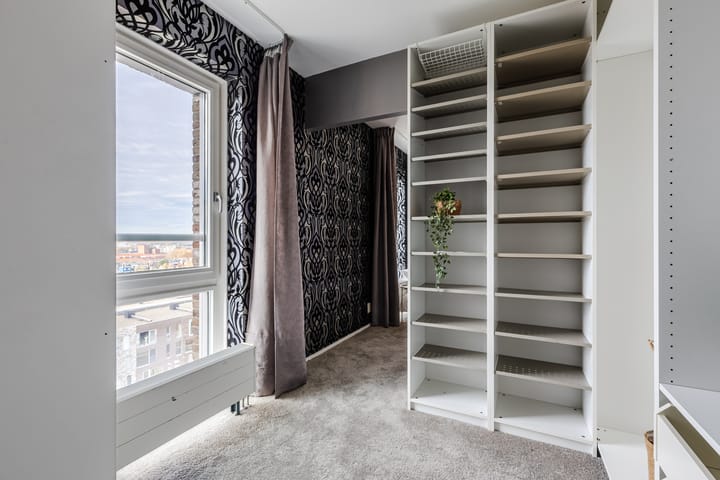 Foto 44 van Bermuda 110